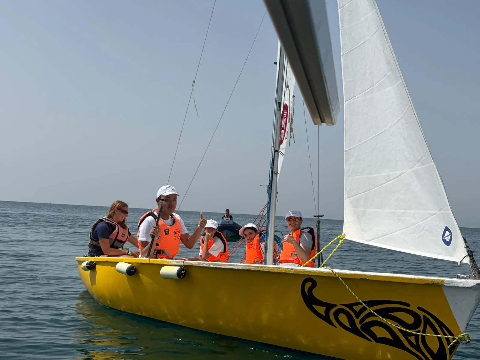 Actividad de vela inclusiva – Fundació ADIMIR Actividad de vela inclusiva - Fundació ADIMIR