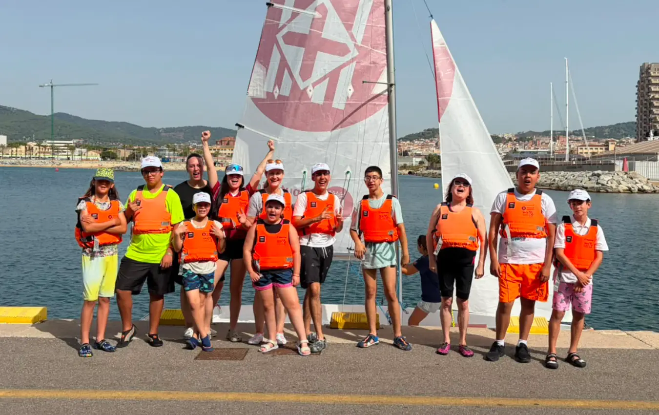 Actividad de vela inclusiva - Fundació ADIMIR